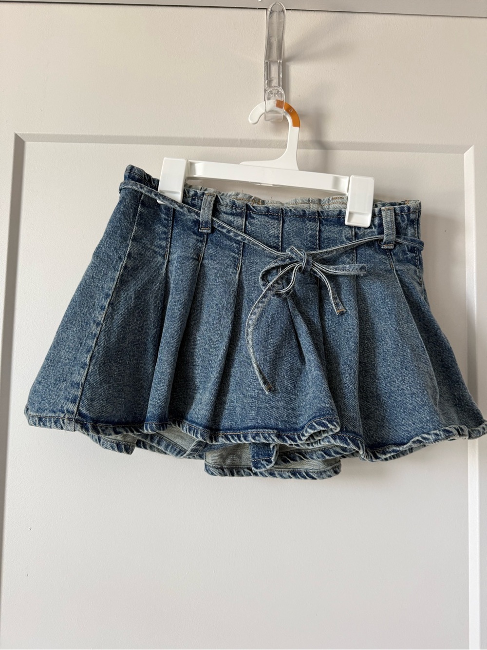Denim Pleated Tie-Waist Women’s Skirt with shorts